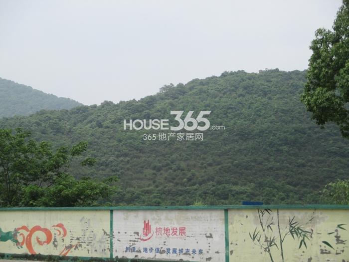2015年5月中兴御田清庭项目周边山景