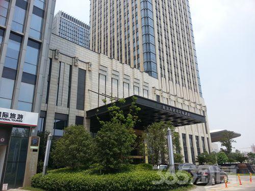 河西萬達廣場寫字樓精裝5a隨時搬出立刻可以用